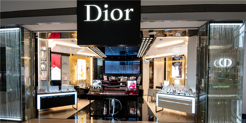 dior makeup counter